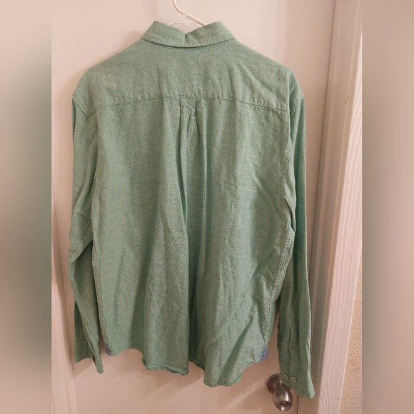Green linen dress shirt - Picture 2 of 3